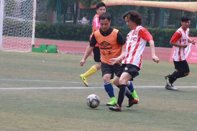 记者称劳塔罗没进FIFA年度最佳候选是笑话